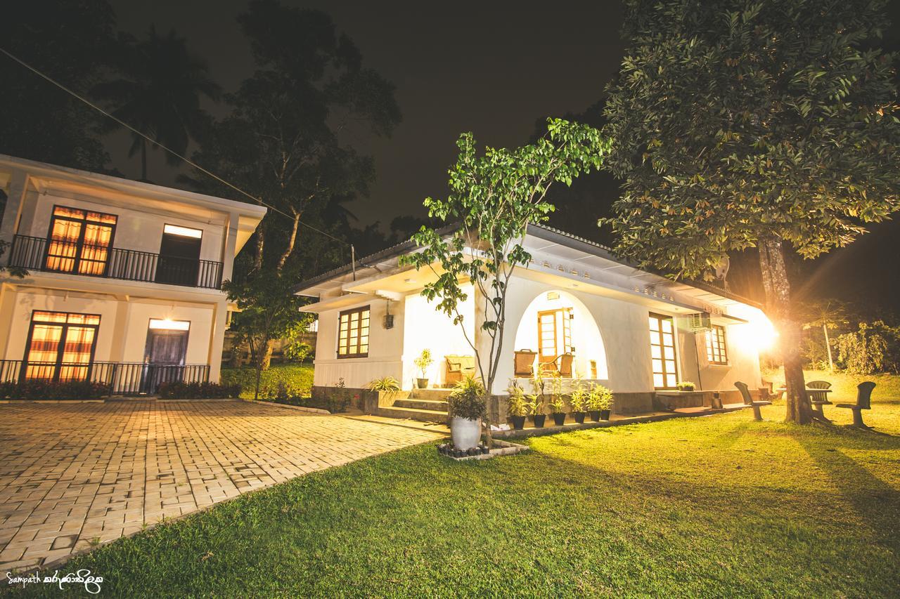 Thomasz Lodge 康提 外观 照片