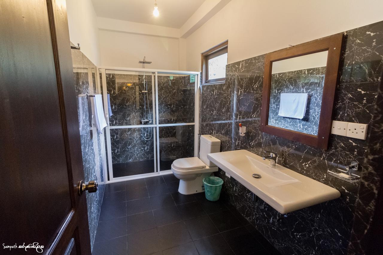 Thomasz Lodge 康提 外观 照片